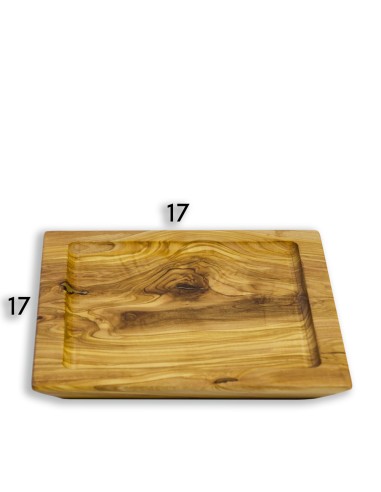 Assiette en bois d'olivier faite à la main